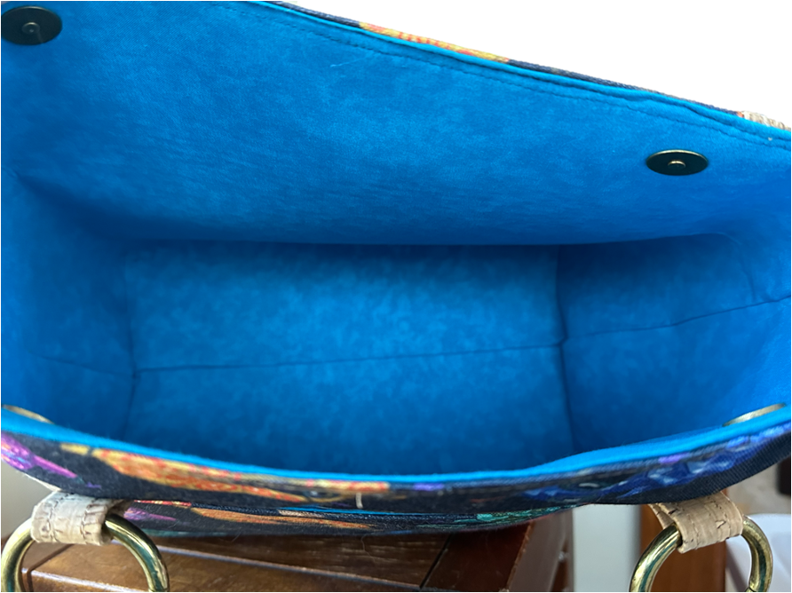 Curvy Geckos Handcrafted Large Tote Bag