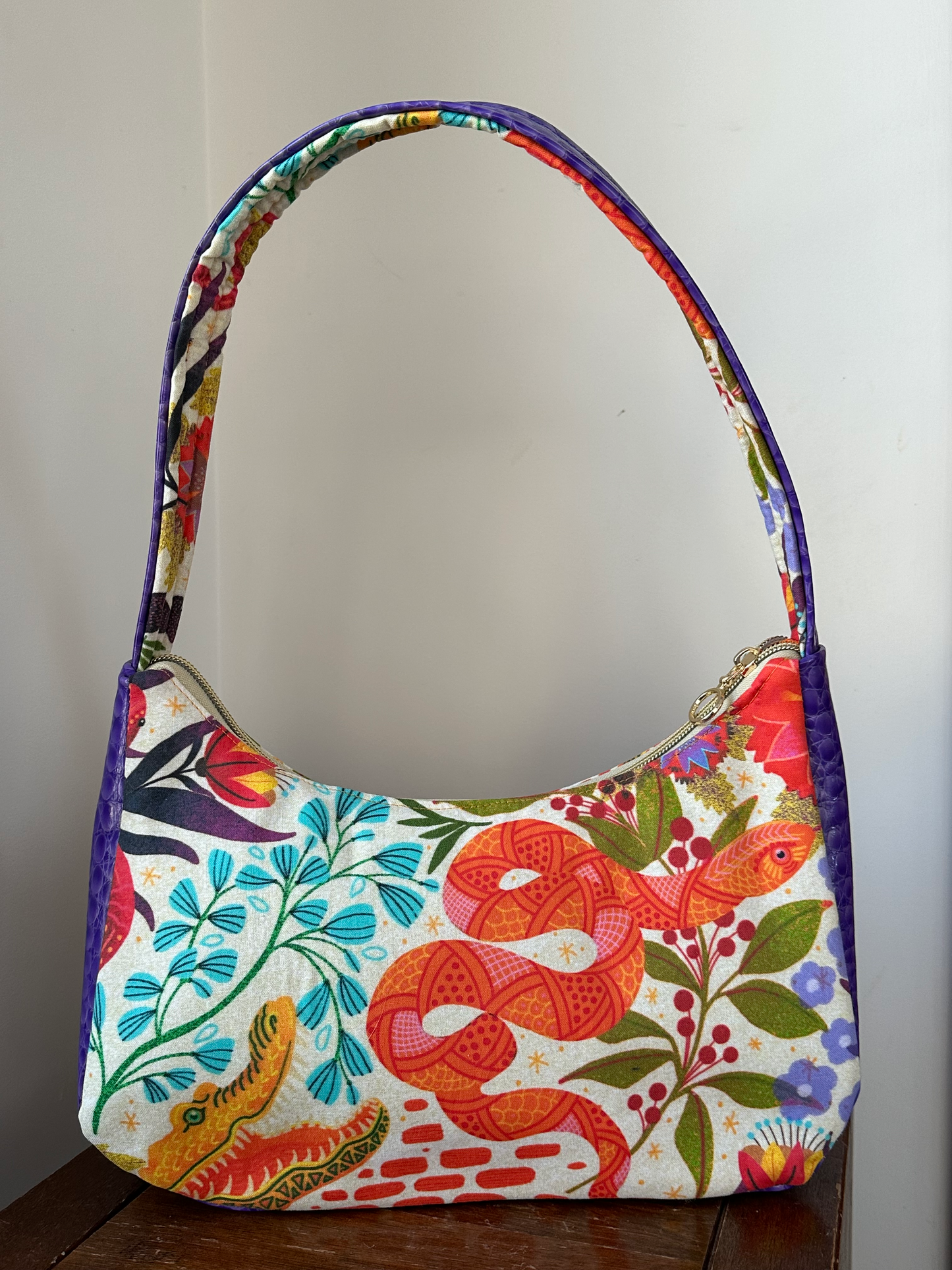 Purple Gecko Baguette Classic Style Shoulder Bag