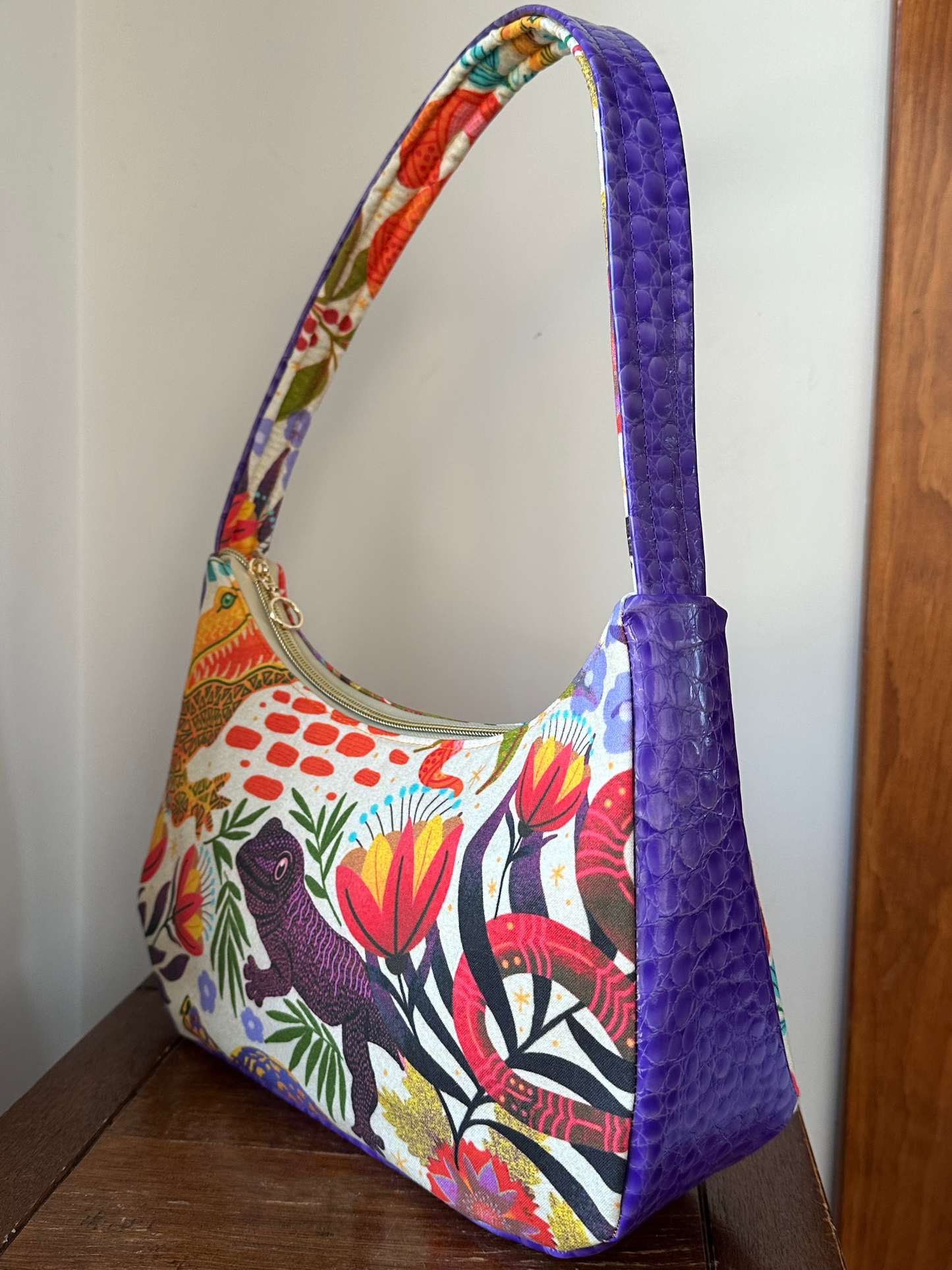 Purple Gecko Baguette Classic Style Shoulder Bag